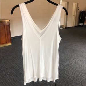 rag&bone deep V tank!